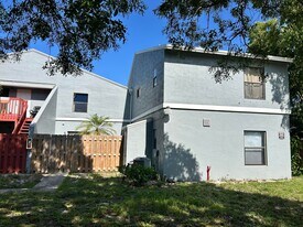 23 Crossings Cir in Boynton Beach, FL - Building Photo