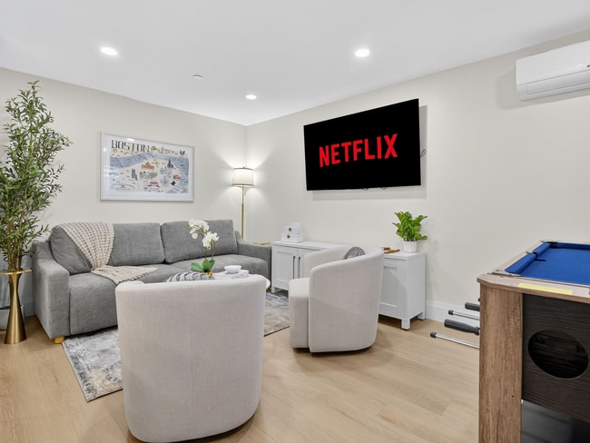 359 Broadway in Cambridge, MA - Foto de edificio - Building Photo