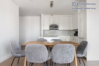 915 West End Ave in New York, NY - Building Photo - Building Photo