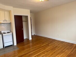 168 Beacon St, Unit 1 in Boston, MA - Foto de edificio - Building Photo