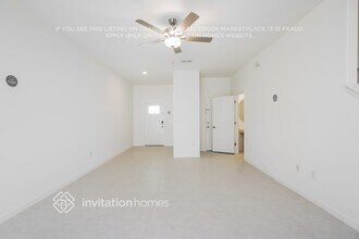 8275 Birch Hvn Ln in New Port Richey, FL - Building Photo - Building Photo