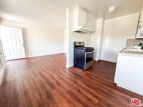 2540 3rd Ave in Los Angeles, CA - Building Photo - Building Photo