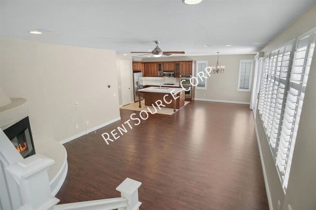 17420 Smoke Tree Ln in Canyon Country, CA - Building Photo - Building Photo
