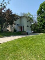 3021 Woodland St in Ames, IA - Building Photo