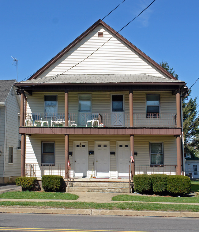 641-643 Boulevard Ave in Dickson City, PA - Building Photo - Building Photo