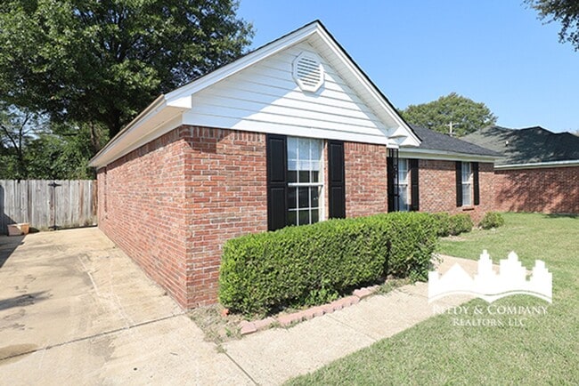 275 Gracewood St in Memphis, TN - Building Photo - Building Photo