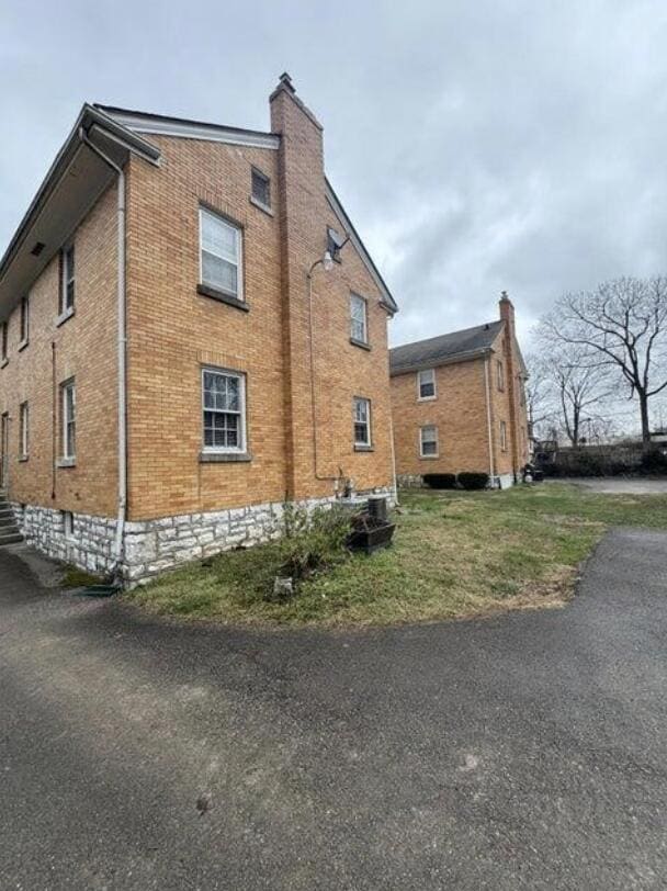 property at 148 Shawnee Pl