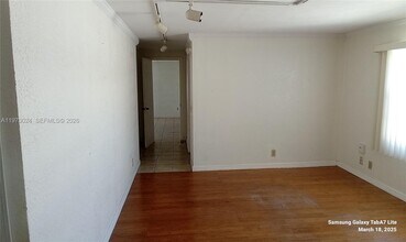 21821 S Heritage Cir in Pembroke Pines, FL - Building Photo - Building Photo