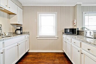 516 Norfolk Ave in Virginia Beach, VA - Building Photo - Building Photo