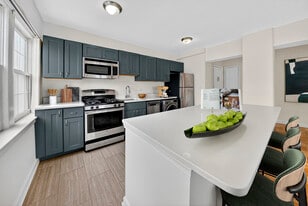 Harvard Village in Washington, DC - Building Photo