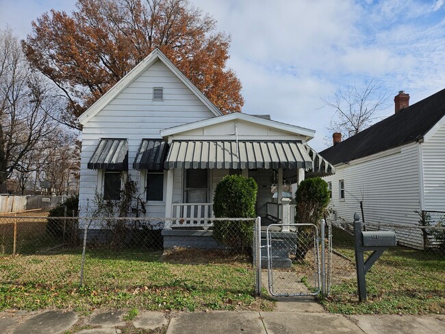 property at 304 S Grand Ave