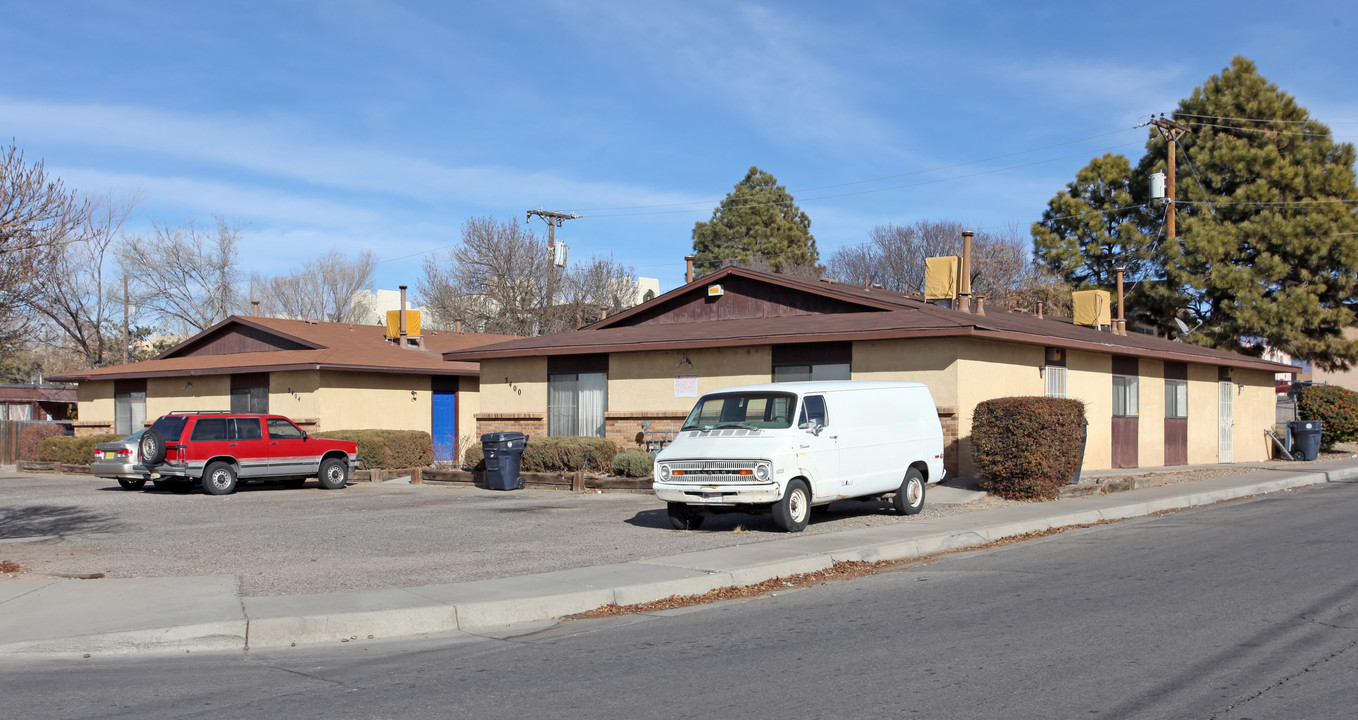 3400-3404 Wellesley Dr NE in Albuquerque, NM - Building Photo