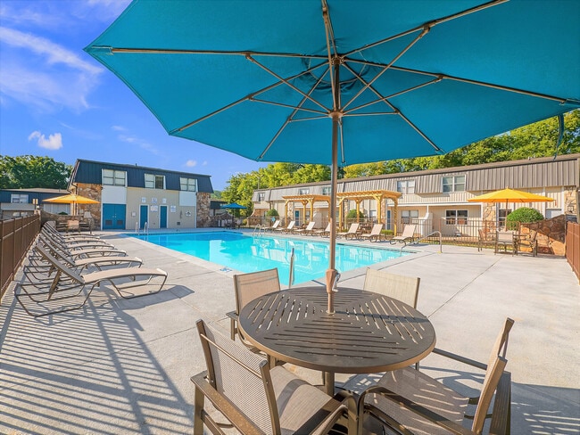 Northshore Flats Apartments in Red Bank, TN - Foto de edificio - Building Photo