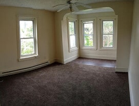 3149 N 15th St, Unit 2B