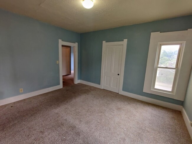 3-113 N Tompkins St in Shelbyville, IN - Building Photo - Building Photo