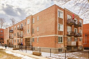 4670 Dupuis Av Apartments