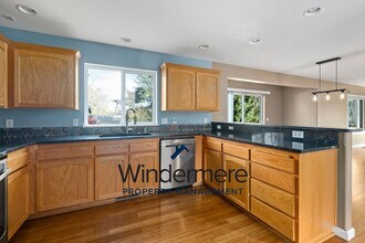 246 SW Judson Dr in Oak Harbor, WA - Building Photo - Building Photo