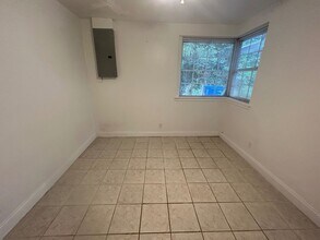 403 Waccamaw Ave in Columbia, SC - Building Photo - Building Photo