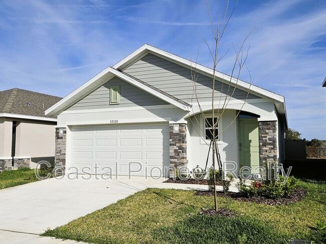 32520 Weathered Oak Dr in Wesley Chapel, FL - Building Photo - Building Photo