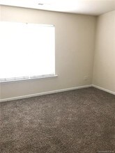 5627 Seths Dr in Charlotte, NC - Building Photo - Building Photo