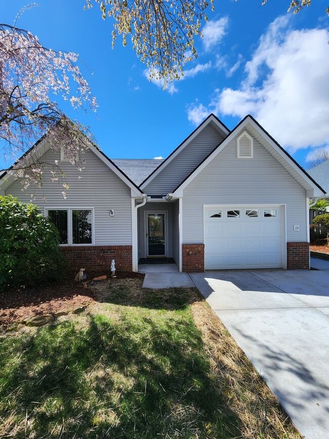 property at 15 Caton Pl