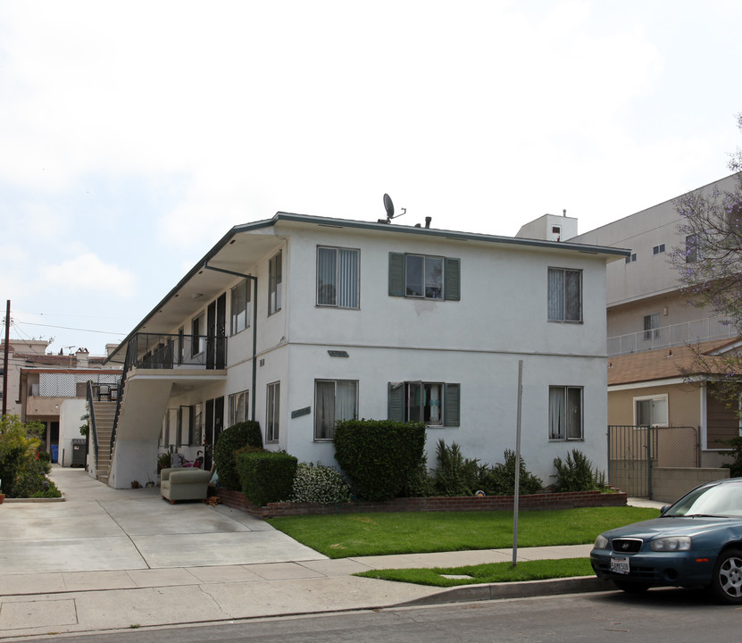 1710 Barry Ave in Los Angeles, CA - Building Photo