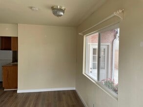 4849 W 133rd St, Unit C in Hawthorne, CA - Building Photo - Building Photo