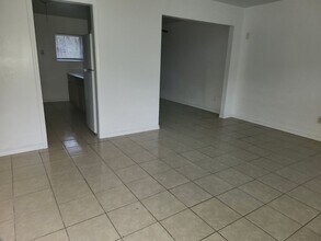 3939 Monterey Dr in Gulfport, MS - Foto de edificio - Building Photo