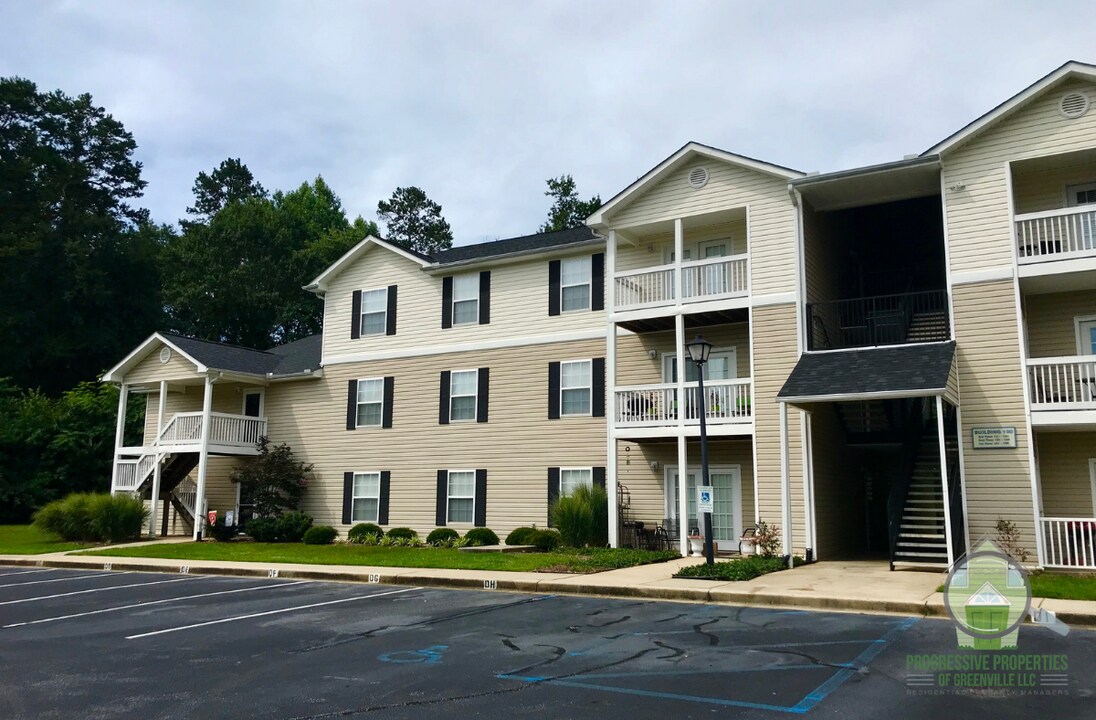 122 McKenna Cir in Greenville, SC - Foto de edificio