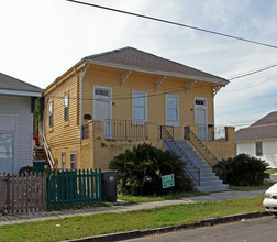 2234-2236 Lapeyrouse St in New Orleans, LA - Foto de edificio - Building Photo