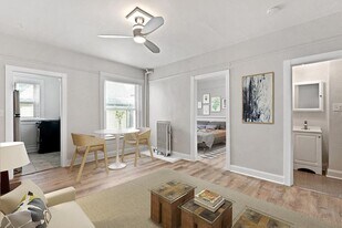 1651 Washington in Denver, CO - Building Photo