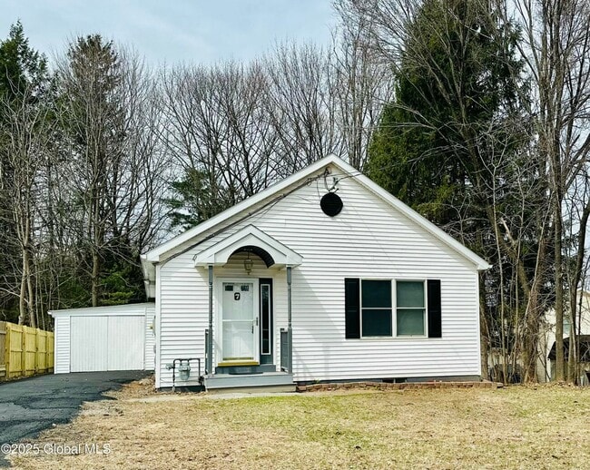 property at 7 Reinemann St