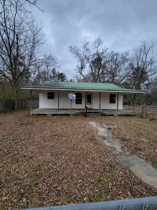 624 Capital Ave in Leakesville, MS - Building Photo
