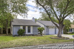 7254 Flaming Forest St in San Antonio, TX - Building Photo