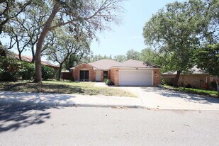 8605 Wood Peak in San Antonio, TX - Building Photo