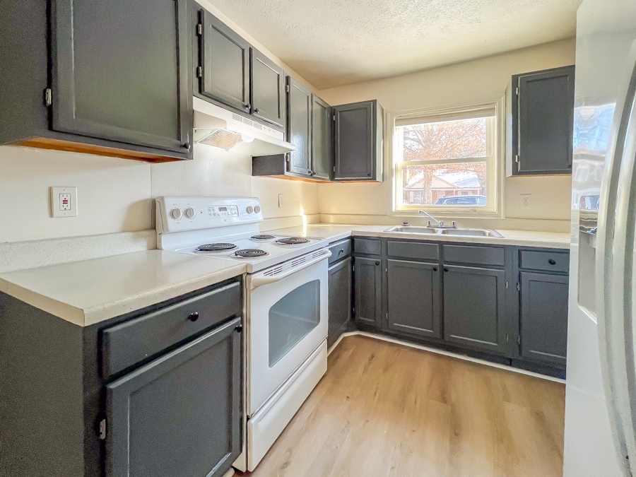 22 Fox Hill Dr in Kilmarnock, VA - Building Photo