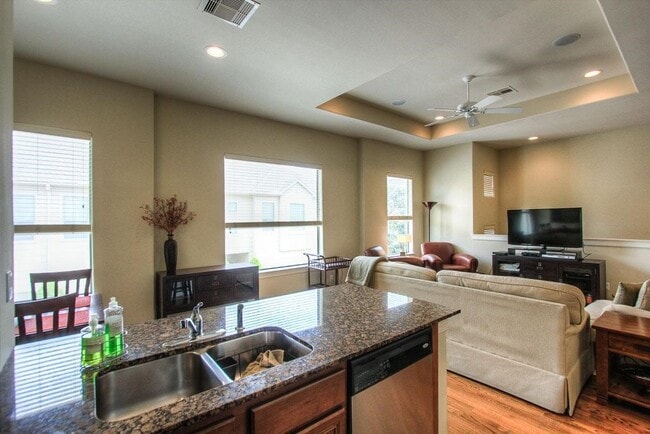 property at 3815 Center Plaza Dr
