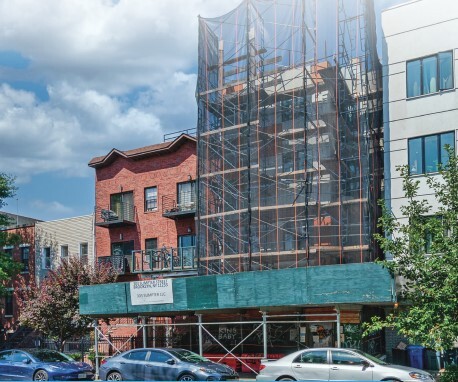 303 Sumpter St in Brooklyn, NY - Building Photo