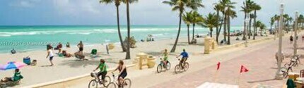 5414 SW 44th Ave in Fort Lauderdale, FL - Building Photo - Building Photo