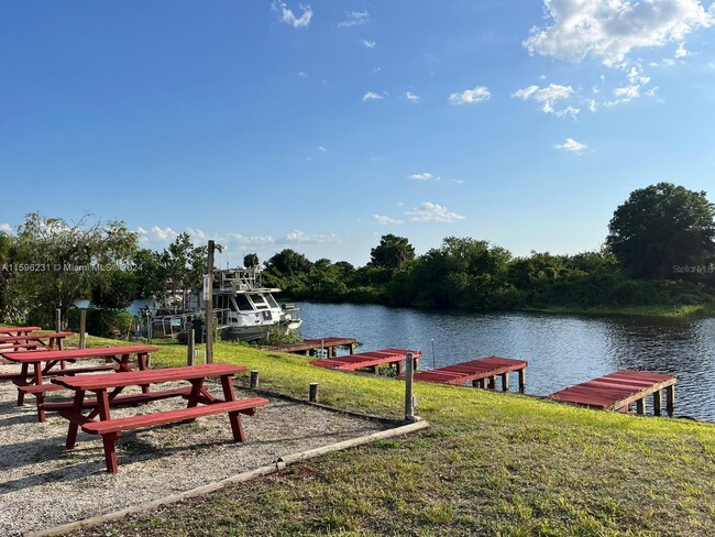 14725 NW 1st Pkwy in Okeechobee, FL - Building Photo - Building Photo