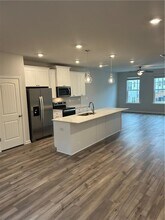 153 Werner Brk Wy SW in Atlanta, GA - Foto de edificio - Building Photo