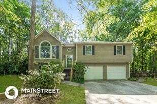 294 Oak Landing Cir in Douglasville, GA - Building Photo