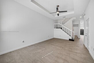 17606 SW 149th Pl in Miami, FL - Building Photo - Building Photo