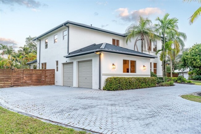 11211 SW 82nd Pl in Miami, FL - Building Photo - Building Photo