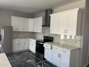 898 Rd 3556 in Cleveland, TX - Building Photo - Building Photo