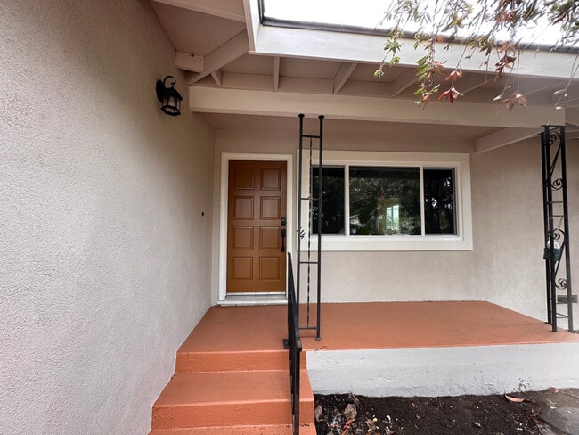 414 N Alameda Ave in Azusa, CA - Building Photo - Building Photo