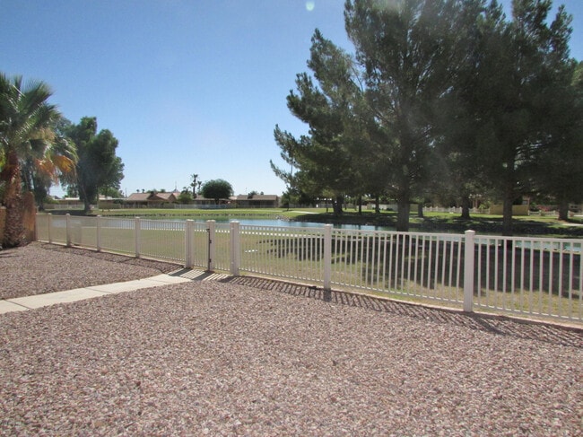 25231 S Papago Pl in Sun Lakes, AZ - Building Photo - Building Photo