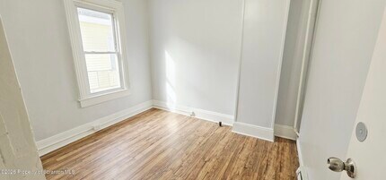 1319 Washburn St in Scranton, PA - Building Photo - Building Photo