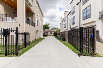 1229 W 21st St in Houston, TX - Building Photo - Building Photo