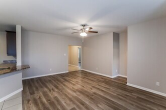 313 Iron Ore Trail in Fort Worth, TX - Building Photo - Building Photo